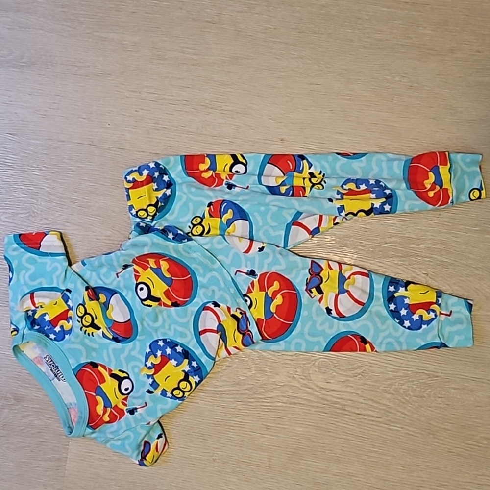 Minions 3T Pajama Set
